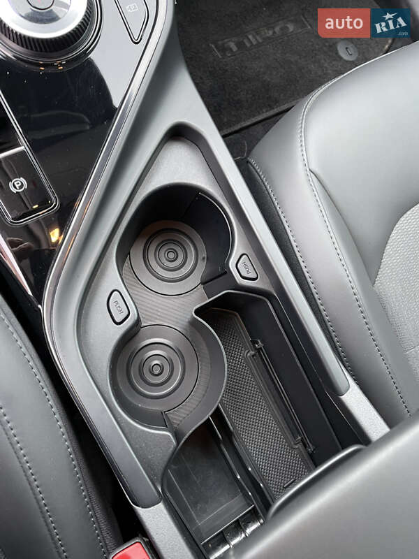 Внедорожник / Кроссовер Kia Niro 2023 в Житомире