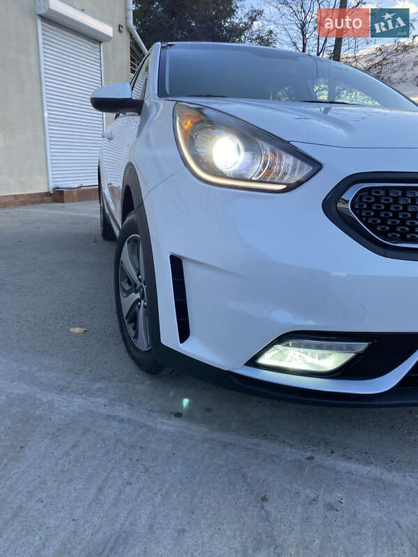 Внедорожник / Кроссовер Kia Niro 2019 в Черноморске