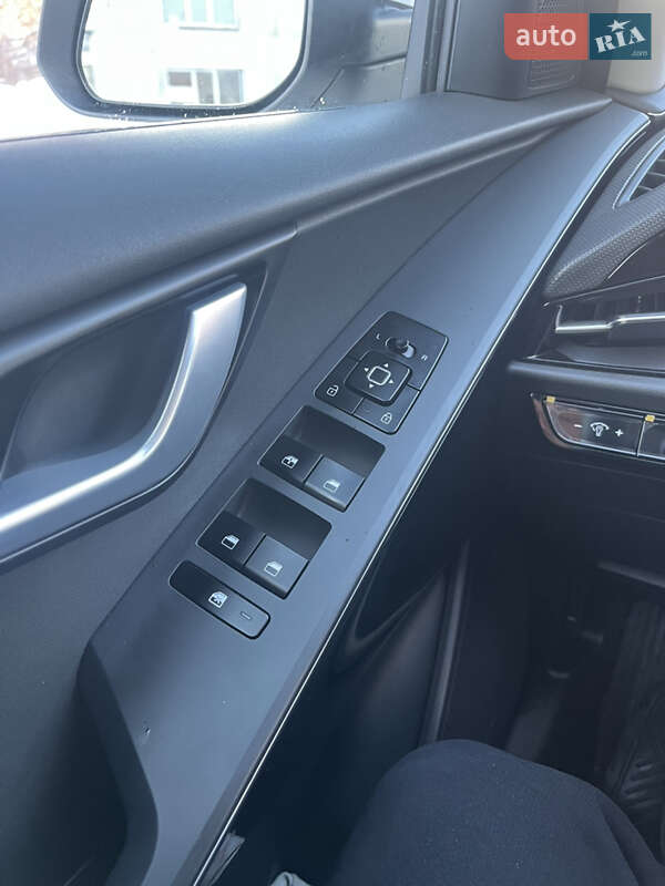 Внедорожник / Кроссовер Kia Niro 2022 в Чернигове фото 12 Внедорожник / Кроссовер Kia Niro 2022 в Чернигове