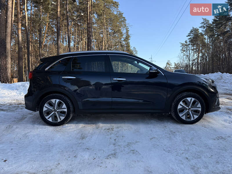 Внедорожник / Кроссовер Kia Niro 2020 в Львове