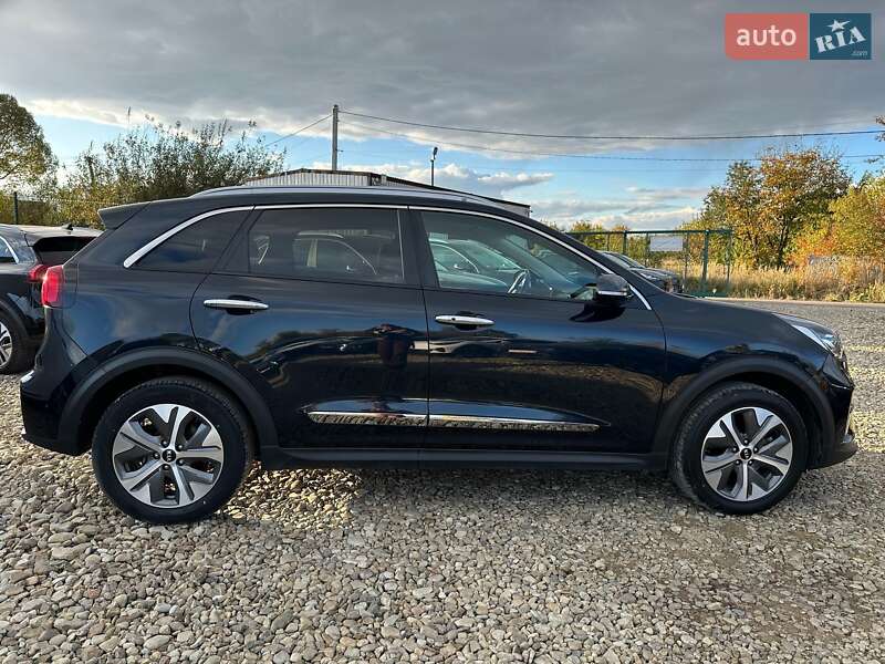 Позашляховик / Кросовер Kia Niro 2020 в Львові