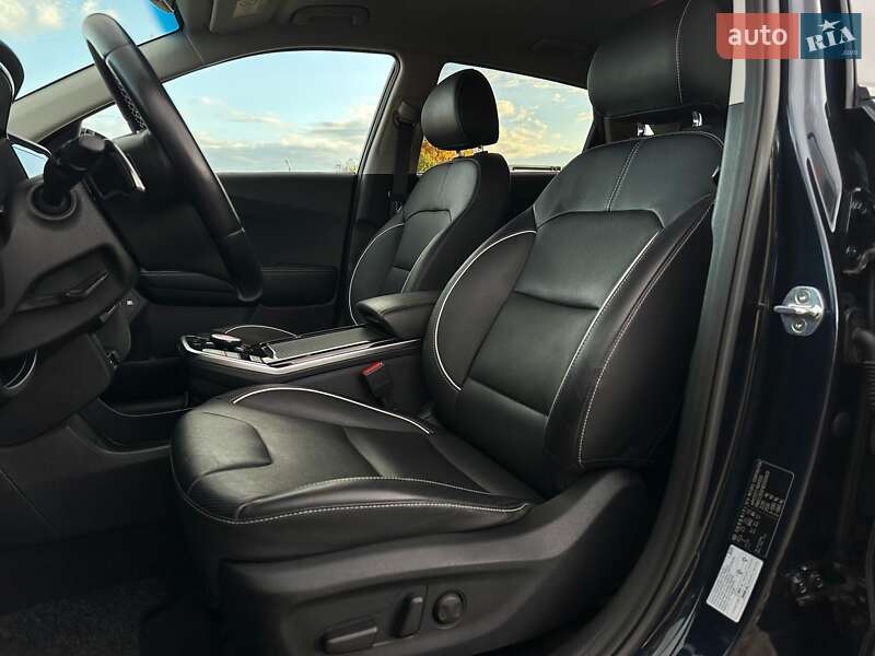 Позашляховик / Кросовер Kia Niro 2020 в Львові