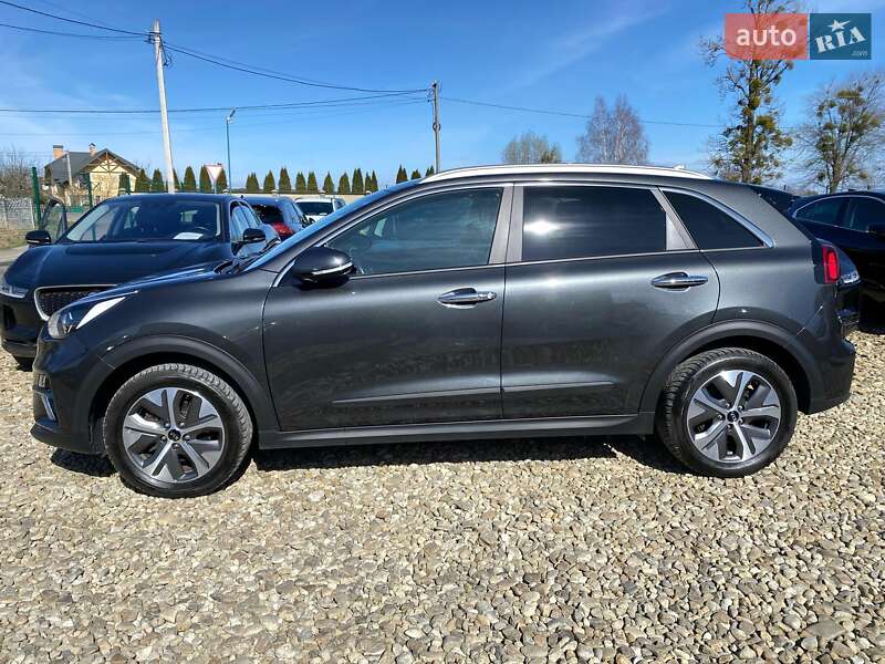 Внедорожник / Кроссовер Kia Niro 2020 в Львове фото 17 Внедорожник / Кроссовер Kia Niro 2020 в Львове