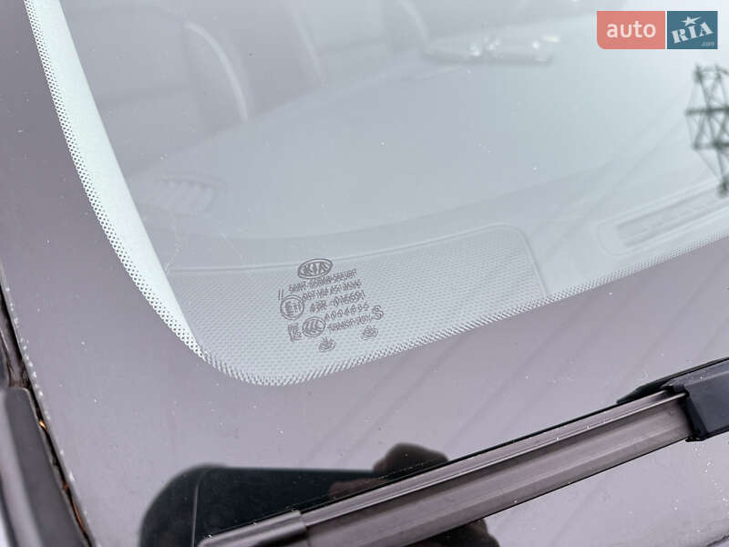 Внедорожник / Кроссовер Kia Niro 2020 в Днепре фото 21 Внедорожник / Кроссовер Kia Niro 2020 в Днепре