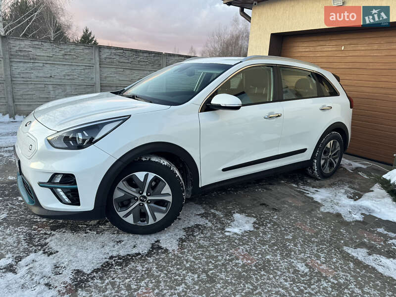 Внедорожник / Кроссовер Kia Niro 2020 в Житомире фото 3 Внедорожник / Кроссовер Kia Niro 2020 в Житомире