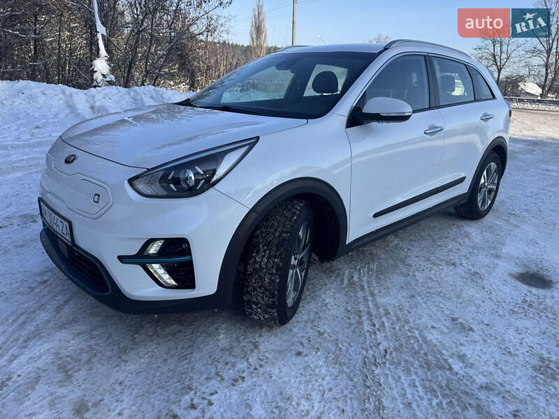 Внедорожник / Кроссовер Kia Niro 2020 в Житомире фото 5 Внедорожник / Кроссовер Kia Niro 2020 в Житомире