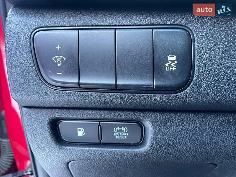 Внедорожник / Кроссовер Kia Niro 2017 в Киеве фото 16 Внедорожник / Кроссовер Kia Niro 2017 в Киеве