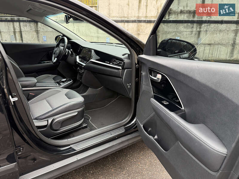 Внедорожник / Кроссовер Kia Niro 2022 в Ровно фото 29 Внедорожник / Кроссовер Kia Niro 2022 в Ровно