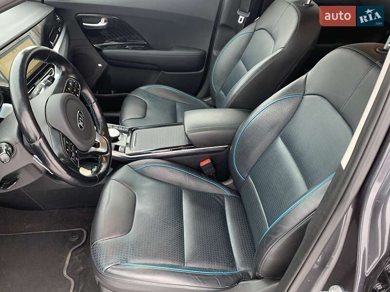 Позашляховик / Кросовер Kia Niro 2020 в Львові