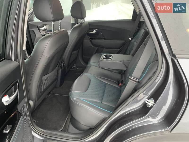 Позашляховик / Кросовер Kia Niro 2020 в Львові