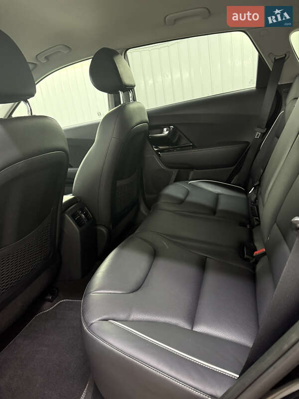 Внедорожник / Кроссовер Kia Niro 2019 в Житомире фото 9 Внедорожник / Кроссовер Kia Niro 2019 в Житомире