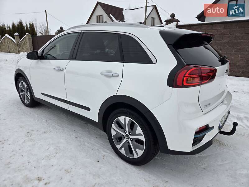 Внедорожник / Кроссовер Kia Niro 2020 в Дубно