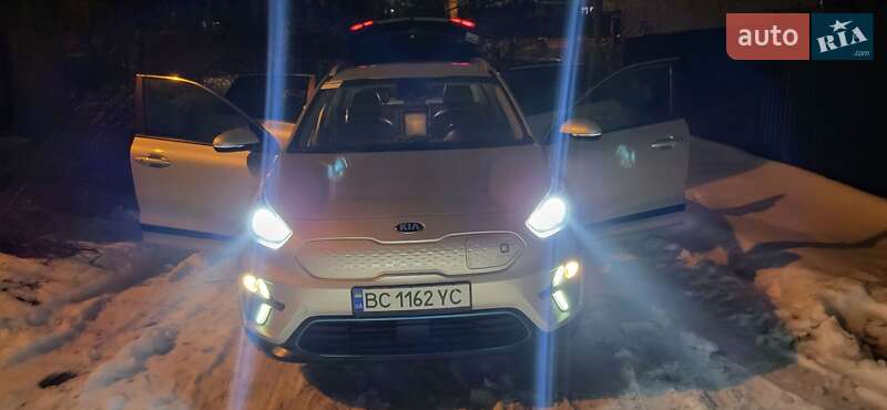 Внедорожник / Кроссовер Kia Niro 2019 в Львове