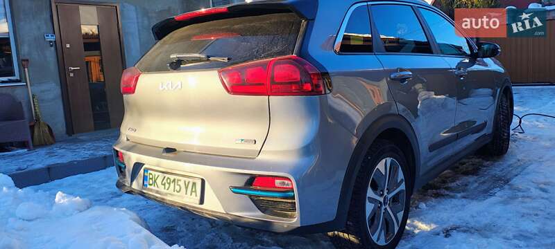 Внедорожник / Кроссовер Kia Niro 2022 в Ровно