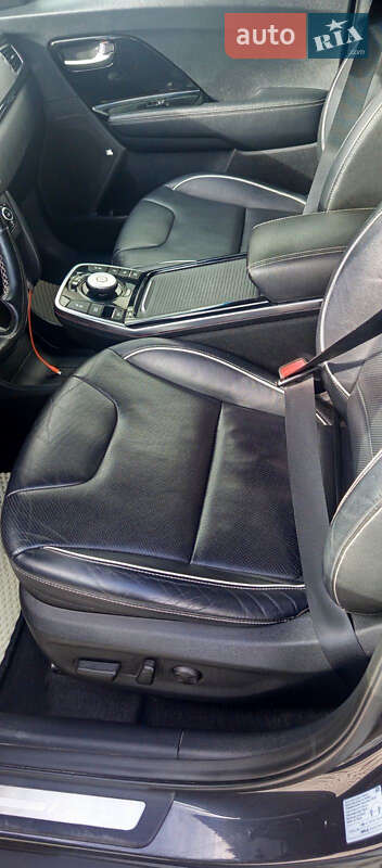 Внедорожник / Кроссовер Kia Niro 2019 в Дрогобыче