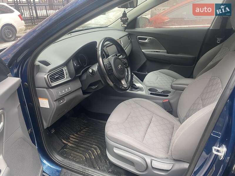 Внедорожник / Кроссовер Kia Niro 2018 в Львове