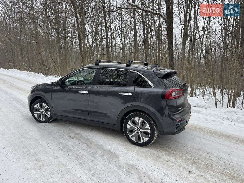 Внедорожник / Кроссовер Kia Niro 2019 в Каменец-Подольском