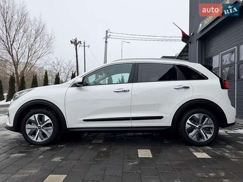 Внедорожник / Кроссовер Kia Niro 2022 в Дрогобыче