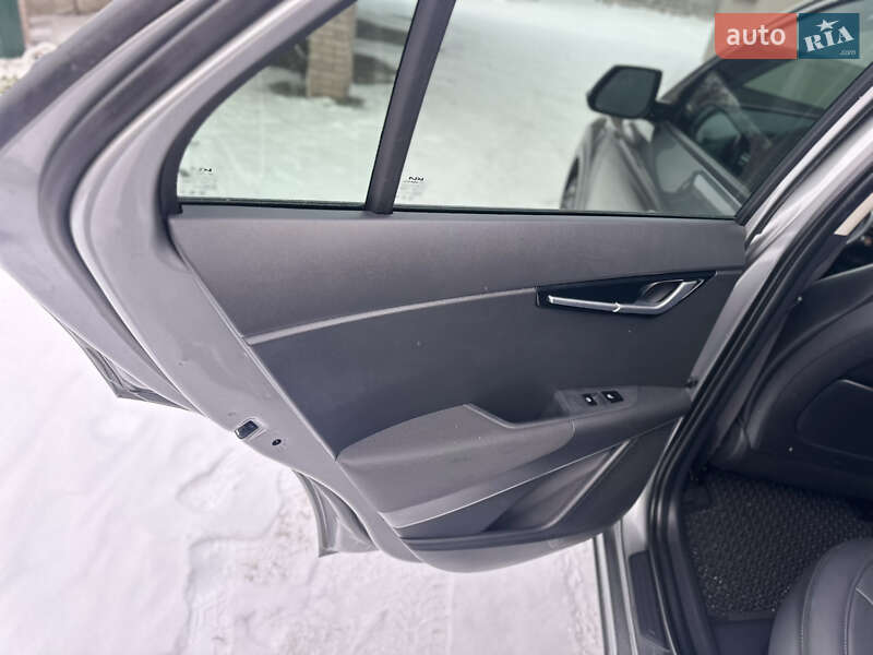 Внедорожник / Кроссовер Kia Niro 2024 в Виннице