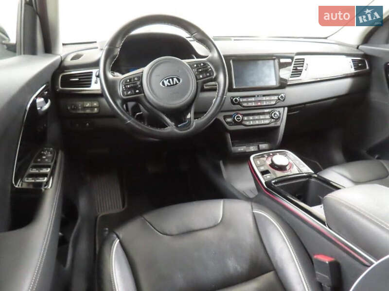 Позашляховик / Кросовер Kia Niro 2019 в Вараші