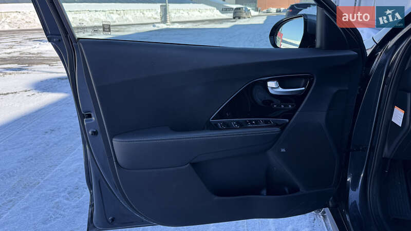 Внедорожник / Кроссовер Kia Niro 2019 в Киеве