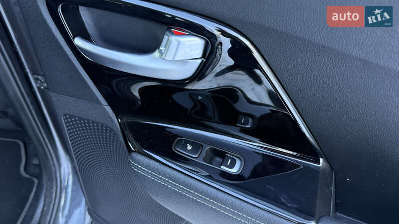 Внедорожник / Кроссовер Kia Niro 2019 в Киеве