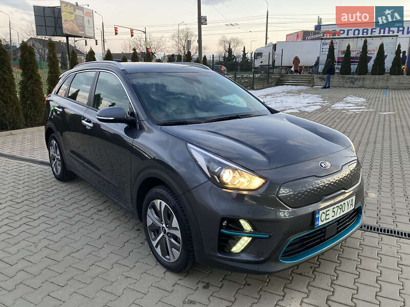 Внедорожник / Кроссовер Kia Niro 2020 в Черновцах