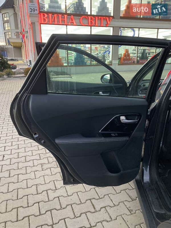 Внедорожник / Кроссовер Kia Niro 2020 в Черновцах