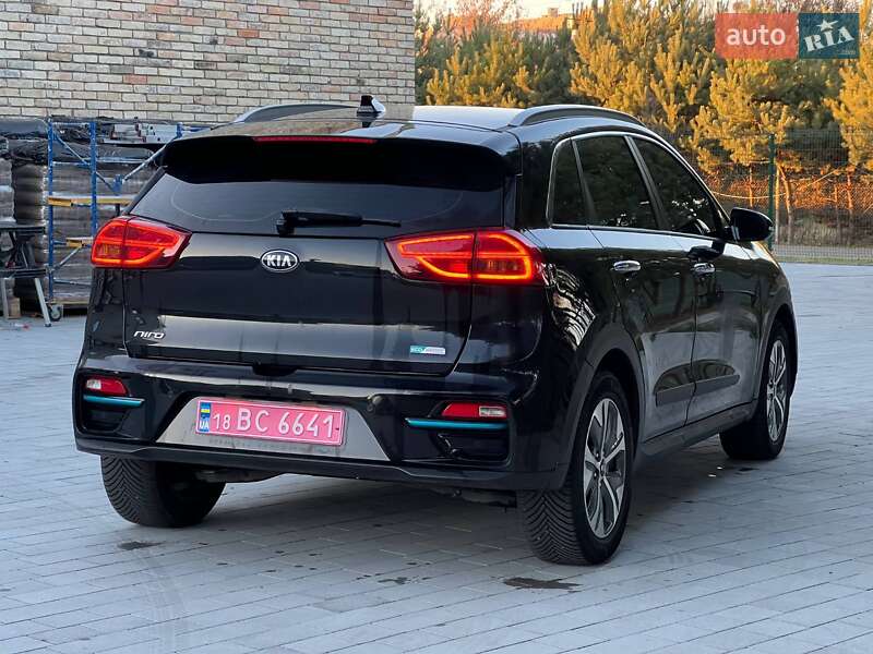 Внедорожник / Кроссовер Kia Niro 2020 в Луцке фото 7 Внедорожник / Кроссовер Kia Niro 2020 в Луцке