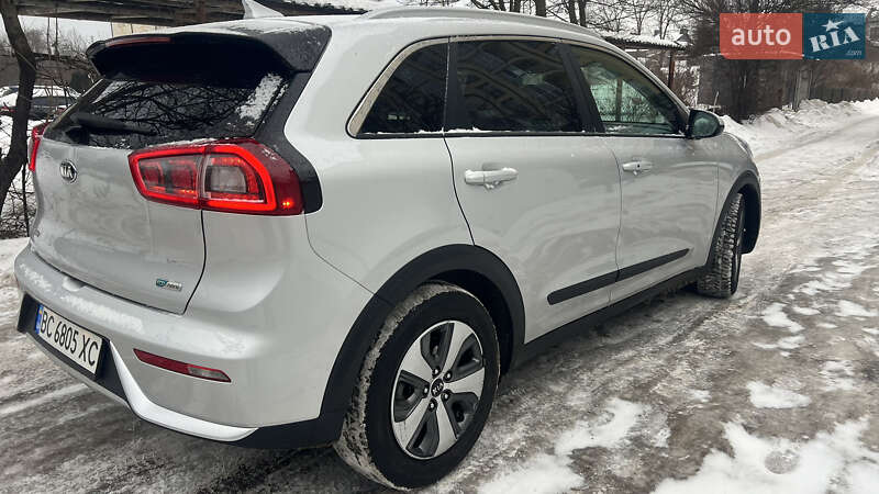 Позашляховик / Кросовер Kia Niro 2019 в Львові фото 5 Позашляховик / Кросовер Kia Niro 2019 в Львові