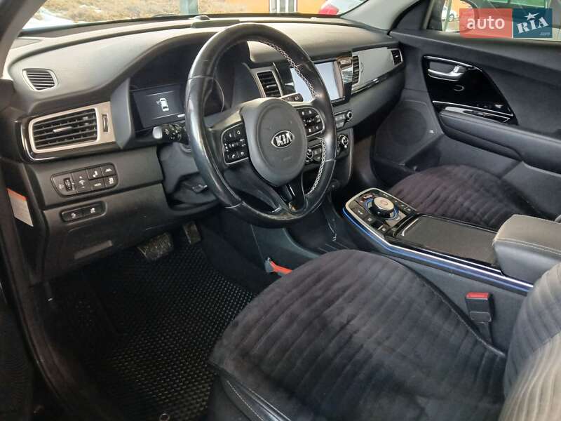 Внедорожник / Кроссовер Kia Niro 2019 в Яремче