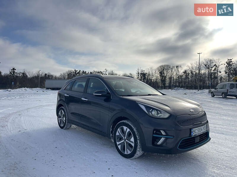 Позашляховик / Кросовер Kia Niro 2020 в Львові