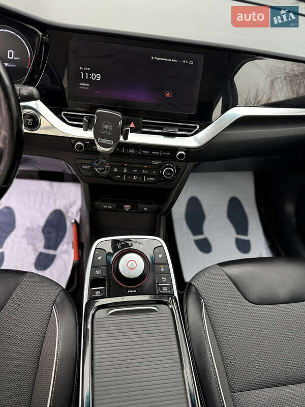 Позашляховик / Кросовер Kia Niro 2020 в Львові