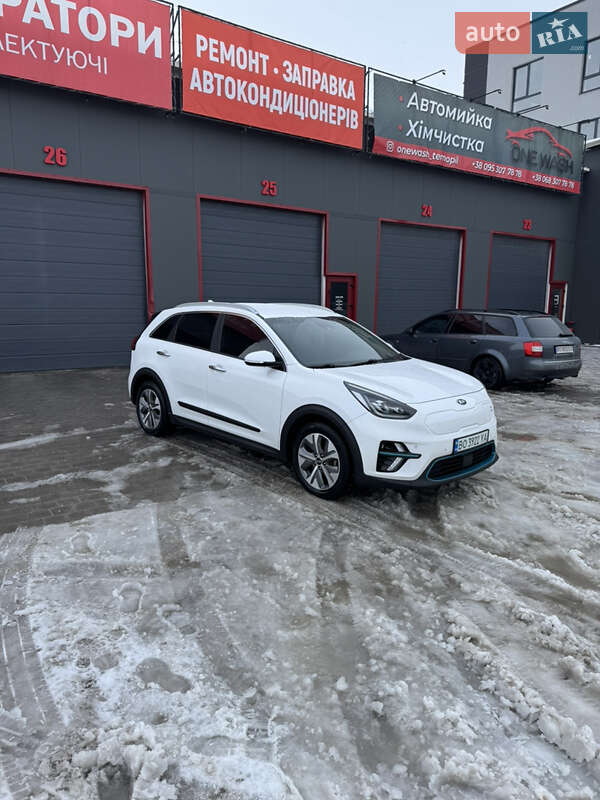 Внедорожник / Кроссовер Kia Niro 2019 в Тернополе фото 33 Внедорожник / Кроссовер Kia Niro 2019 в Тернополе