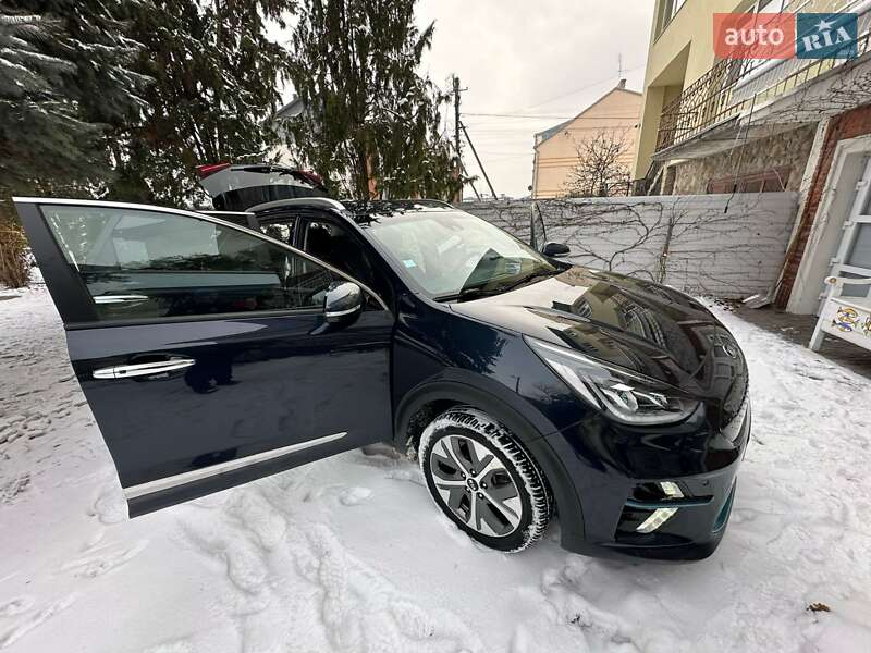 Внедорожник / Кроссовер Kia Niro 2020 в Львове