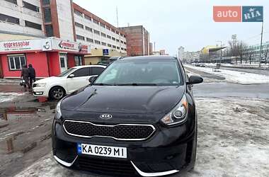 Внедорожник / Кроссовер Kia Niro 2017 в Киеве