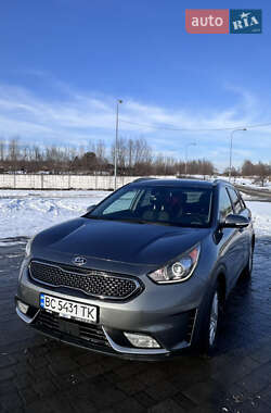 Позашляховик / Кросовер Kia Niro 2017 в Львові