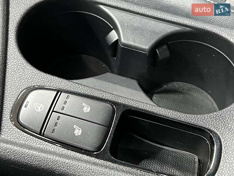 Внедорожник / Кроссовер Kia Niro 2018 в Одессе