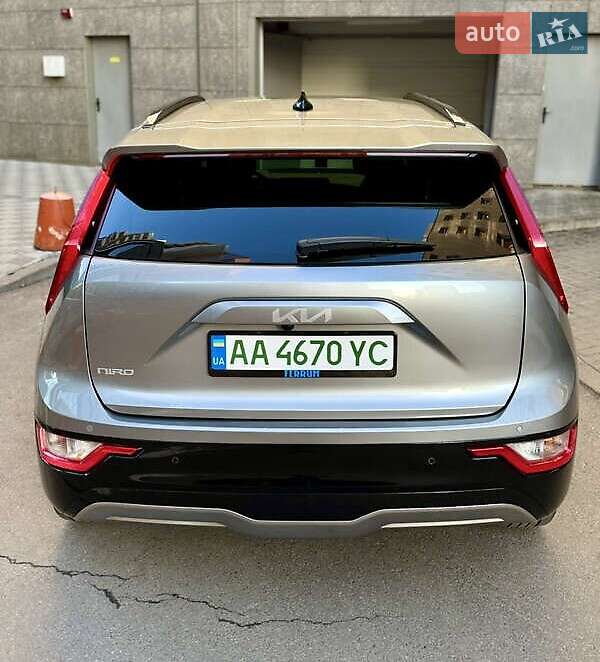 Позашляховик / Кросовер Kia Niro 2023 в Хмельницькому