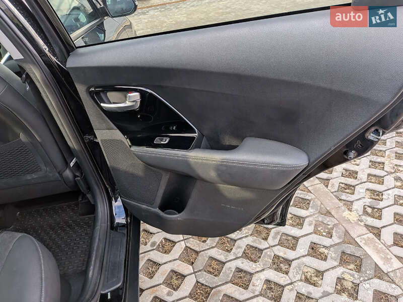 Внедорожник / Кроссовер Kia Niro 2022 в Львове