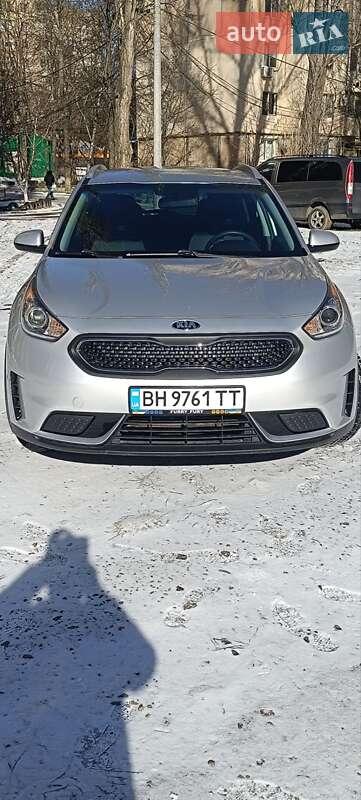 Внедорожник / Кроссовер Kia Niro 2019 в Одессе фото 14 Внедорожник / Кроссовер Kia Niro 2019 в Одессе