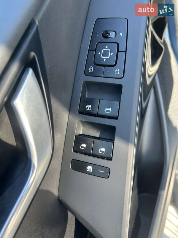 Позашляховик / Кросовер Kia Niro 2023 в Харкові