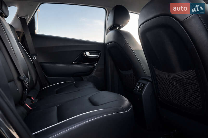 Внедорожник / Кроссовер Kia Niro 2020 в Львове