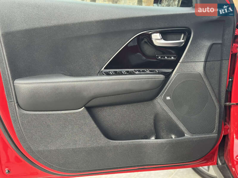 Позашляховик / Кросовер Kia Niro 2018 в Рівному