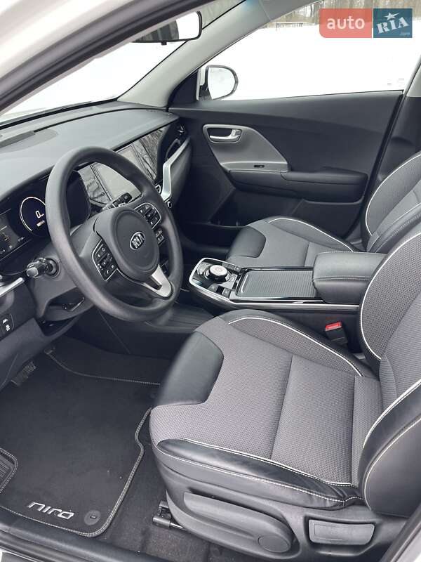 Внедорожник / Кроссовер Kia Niro 2021 в Хмельницком фото 32 Внедорожник / Кроссовер Kia Niro 2021 в Хмельницком