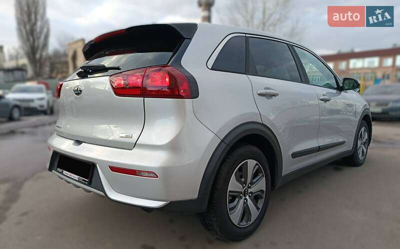 Позашляховик / Кросовер Kia Niro 2018 в Києві