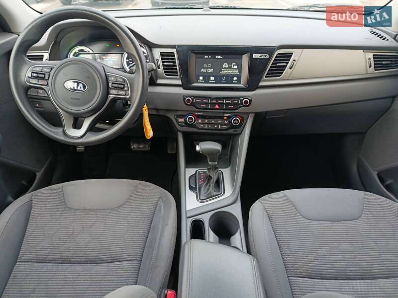 Позашляховик / Кросовер Kia Niro 2018 в Києві