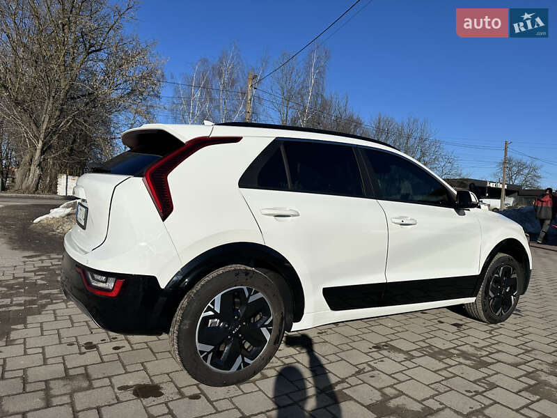 Внедорожник / Кроссовер Kia Niro 2023 в Киеве