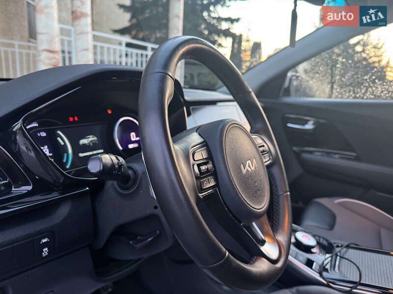 Позашляховик / Кросовер Kia Niro 2021 в Тернополі