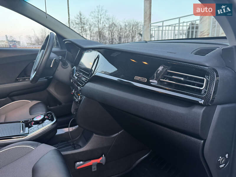 Позашляховик / Кросовер Kia Niro 2021 в Тернополі